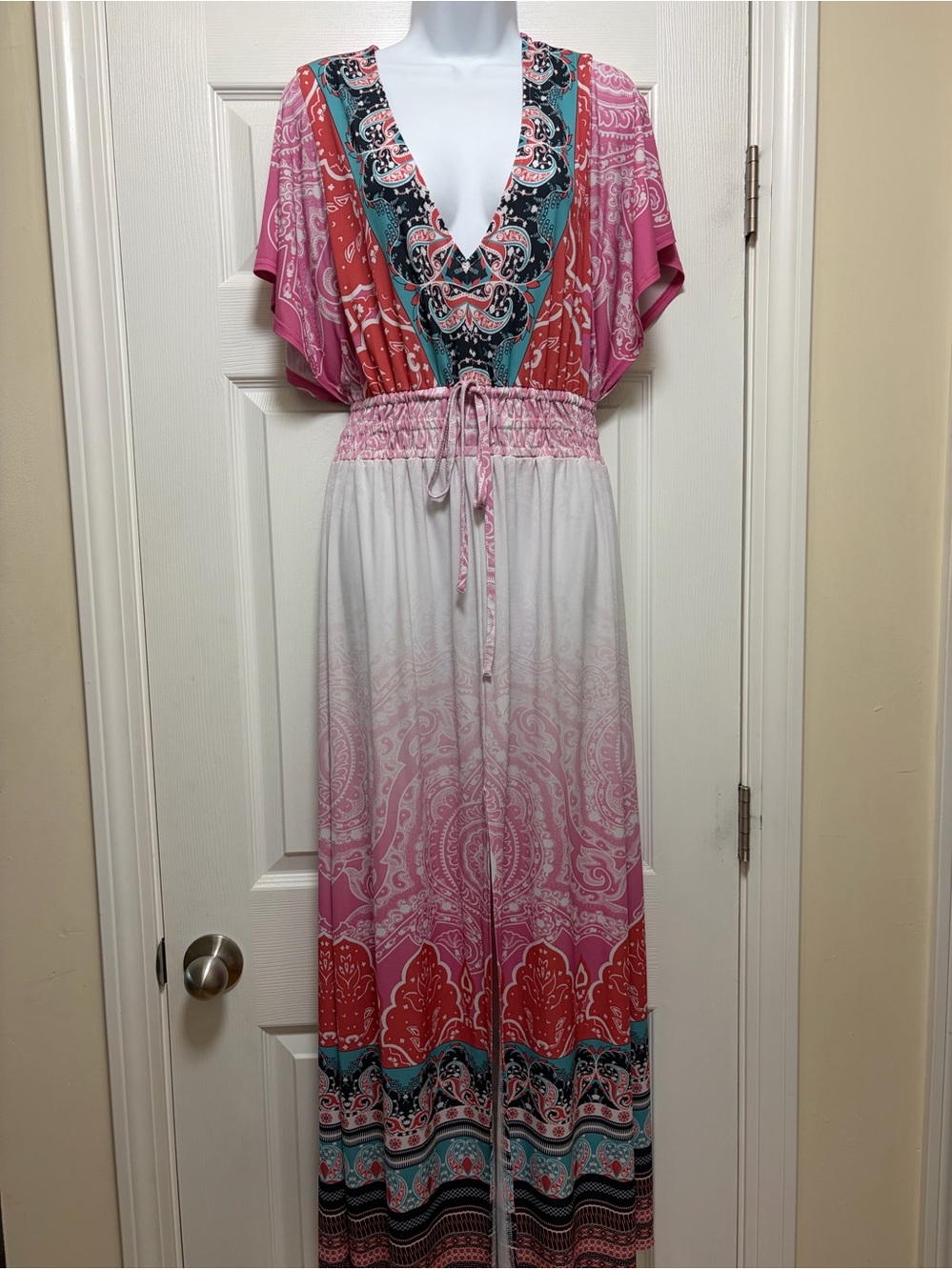 Venus bohemian V-Neck Maxi Dress in Pink and Coral
